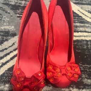 Elegant Red Satin Women's Shoes with Bow Detail